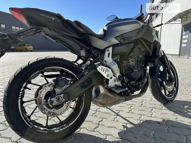 Мотоцикл Без обтікачів (Naked bike) Yamaha MT-07 2014 в Трускавці