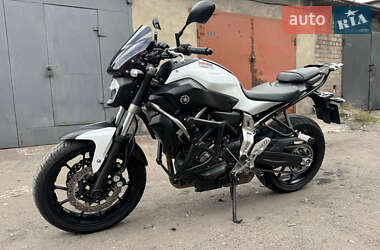 Мотоцикл Круізер Yamaha MT-07 2015 в Запоріжжі