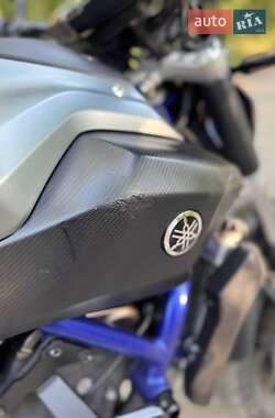 Мотоцикл Без обтекателей (Naked bike) Yamaha MT-07 2016 в 
