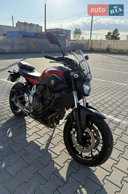 Мотоцикл Без обтікачів (Naked bike) Yamaha MT-07 2014 в Івано-Франківську