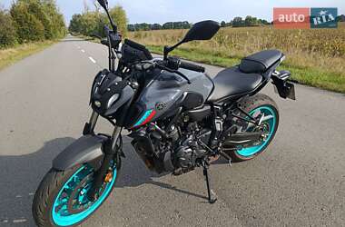 Мотоцикл Без обтекателей (Naked bike) Yamaha MT-07 2023 в 
