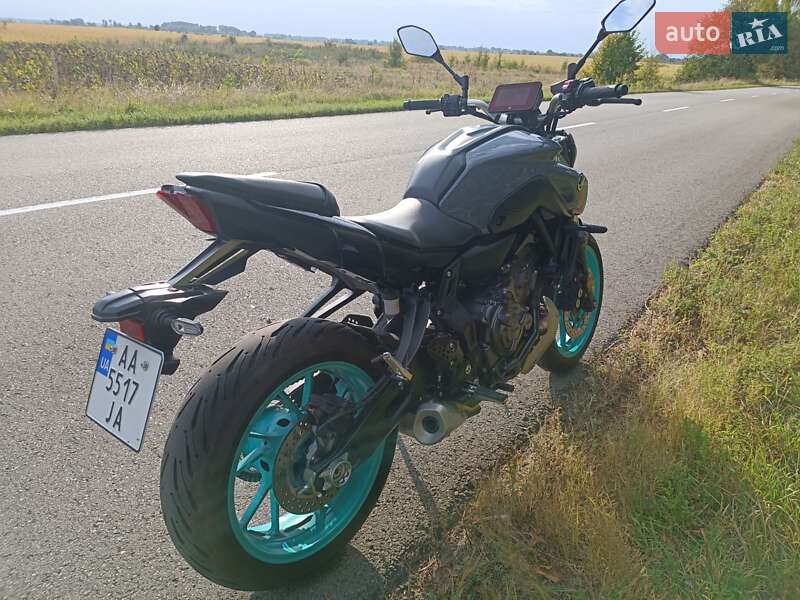 Мотоцикл Без обтекателей (Naked bike) Yamaha MT-07 2023 в Барышевке