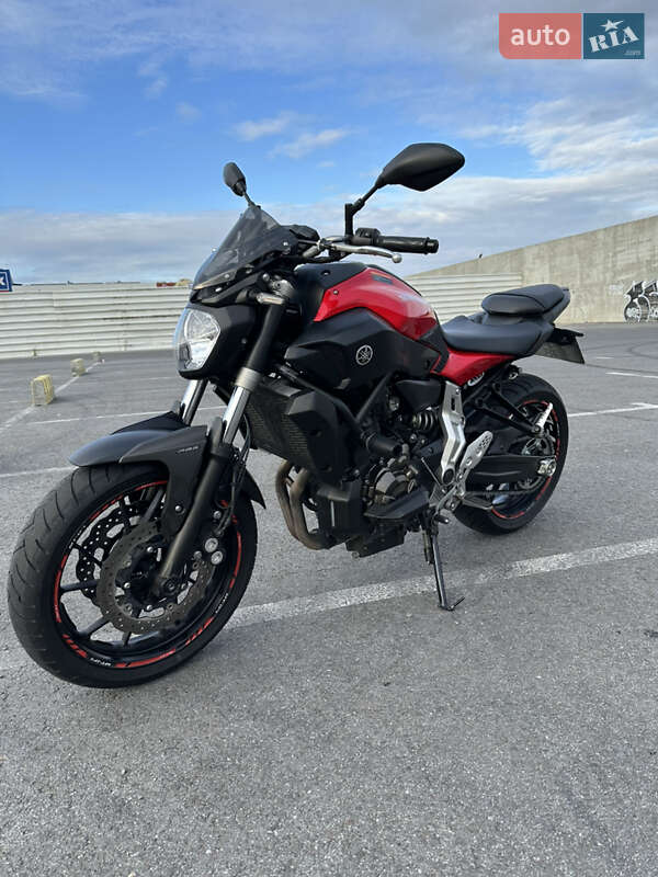 Мотоцикл Без обтекателей (Naked bike) Yamaha MT-07 2018 в Львове фото 8 Мотоцикл Без обтекателей (Naked bike) Yamaha MT-07 2018 в Львове