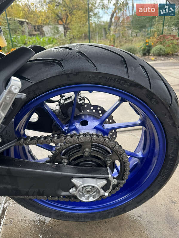 Мотоцикл Без обтекателей (Naked bike) Yamaha MT-07 2015 в Броварах