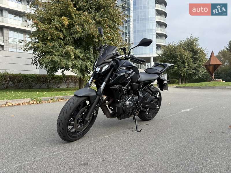 Yamaha MT-07 2022