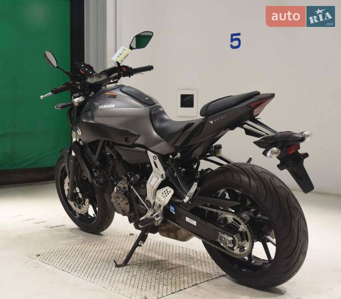 Мотоцикл Без обтекателей (Naked bike) Yamaha MT-07 2016 в Сновске