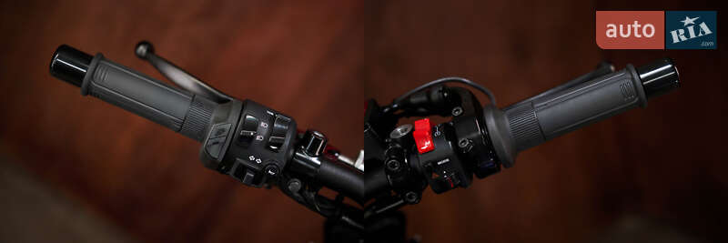 Мотоцикл Без обтікачів (Naked bike) Yamaha MT-09 SP 2018 в Дніпрі фото 12 Мотоцикл Без обтікачів (Naked bike) Yamaha MT-09 SP 2018 в Дніпрі