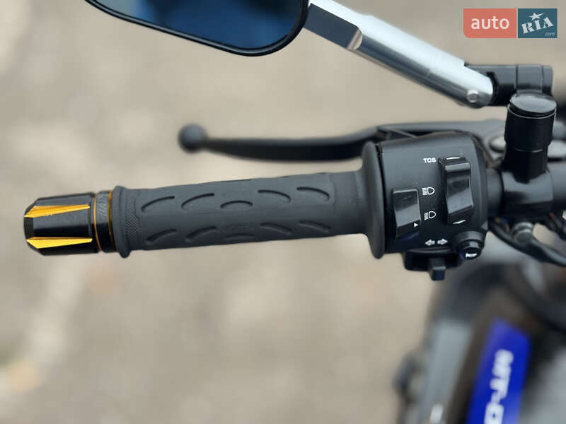 Мотоцикл Без обтекателей (Naked bike) Yamaha MT-09 SP 2018 в Сновске фото 21 Мотоцикл Без обтекателей (Naked bike) Yamaha MT-09 SP 2018 в Сновске