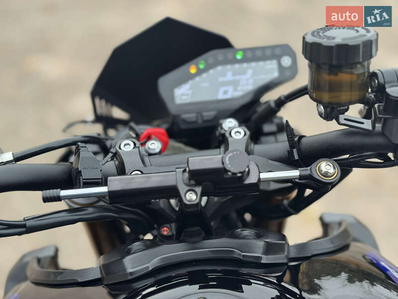Мотоцикл Без обтекателей (Naked bike) Yamaha MT-09 SP 2018 в Сновске фото 23 Мотоцикл Без обтекателей (Naked bike) Yamaha MT-09 SP 2018 в Сновске