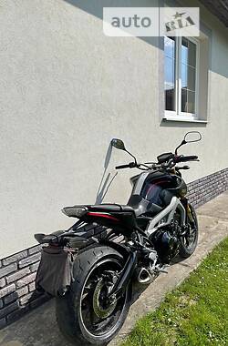 Грузовые мотороллеры, мотоциклы, скутеры, мопеды Yamaha MT-09 2015 в Луцке