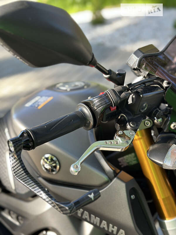 Мотоцикл Без обтікачів (Naked bike) Yamaha MT-09 2015 в Білій Церкві