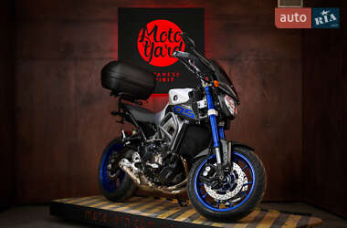 Мотоцикл Без обтекателей (Naked bike) Yamaha MT-09 2015 в Днепре