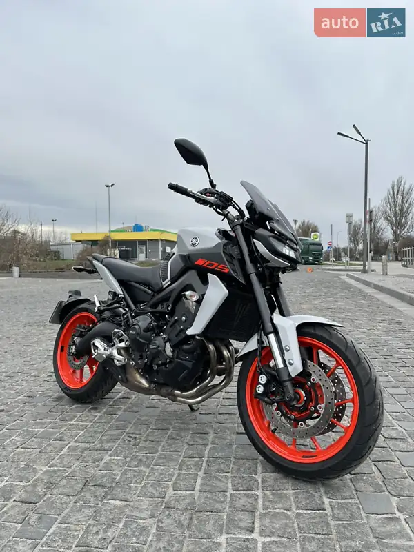 Мотоцикл Без обтікачів (Naked bike) Yamaha MT-09 2020 в 