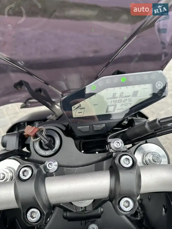 Мотоцикл Без обтікачів (Naked bike) Yamaha MT-09 2020 в 