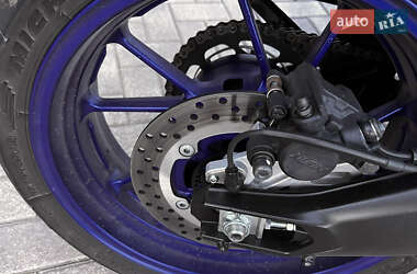 Мотоцикл Спорт-туризм Yamaha MT-09 2018 в 