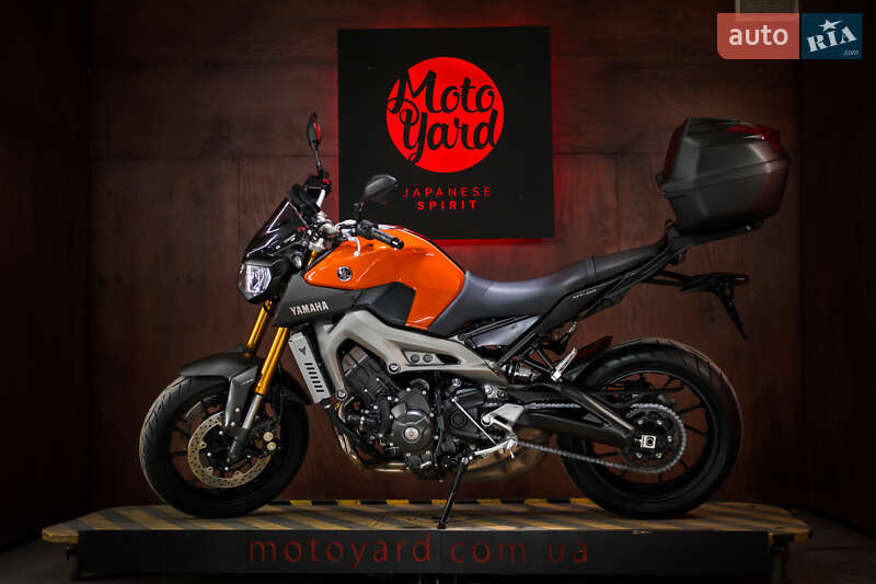 Мотоцикл Без обтекателей (Naked bike) Yamaha MT-09 2014 в 