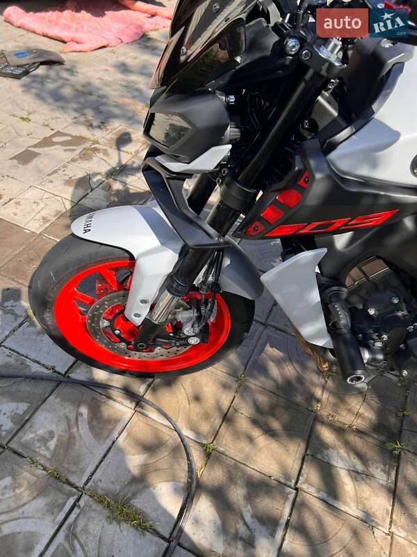 Мотоцикл Без обтекателей (Naked bike) Yamaha MT-09 2019 в Харькове