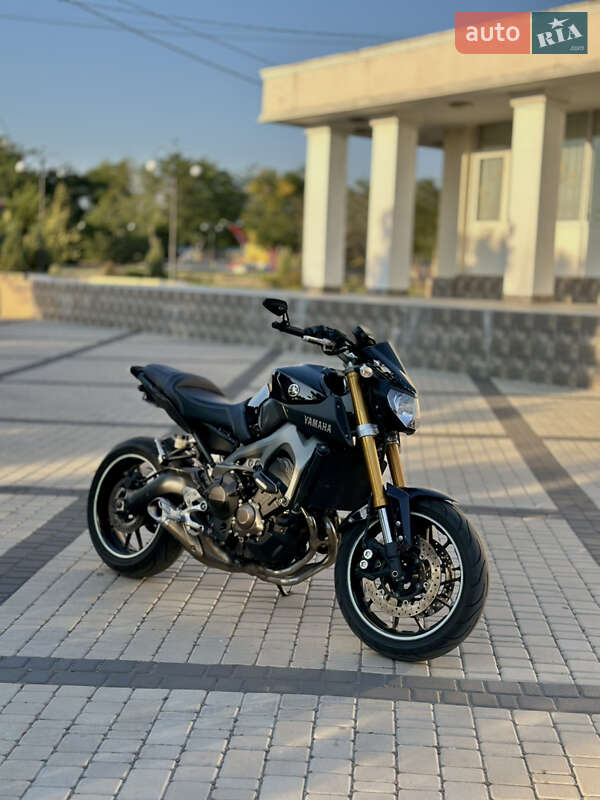 Мотоцикл Без обтекателей (Naked bike) Yamaha MT-09 2014 в Одессе
