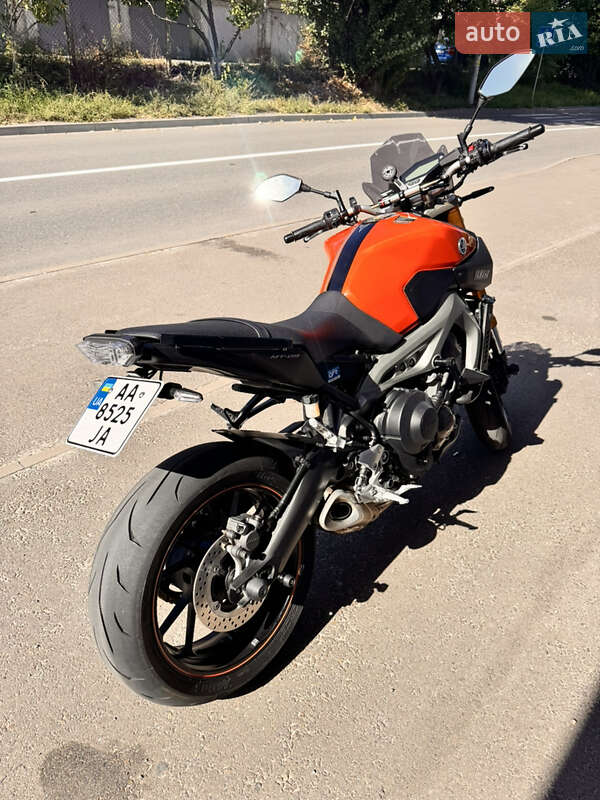 Мотоцикл Без обтікачів (Naked bike) Yamaha MT-09 2015 в Києві