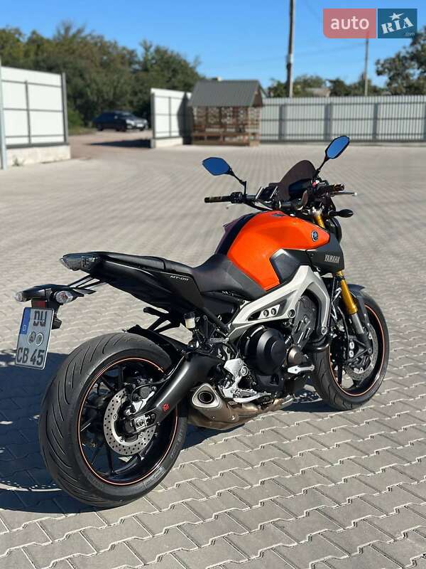 Мотоцикл Без обтікачів (Naked bike) Yamaha MT-09 2015 в Вінниці