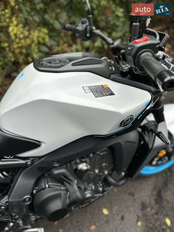 Мотоцикл Без обтекателей (Naked bike) Yamaha MT-09 2025 в Львове фото 6 Мотоцикл Без обтекателей (Naked bike) Yamaha MT-09 2025 в Львове
