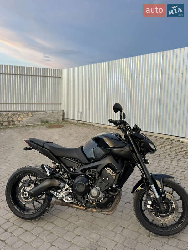 Мотоцикл Без обтекателей (Naked bike) Yamaha MT-09 2018 в Тернополе фото Мотоцикл Без обтекателей (Naked bike) Yamaha MT-09 2018 в Тернополе