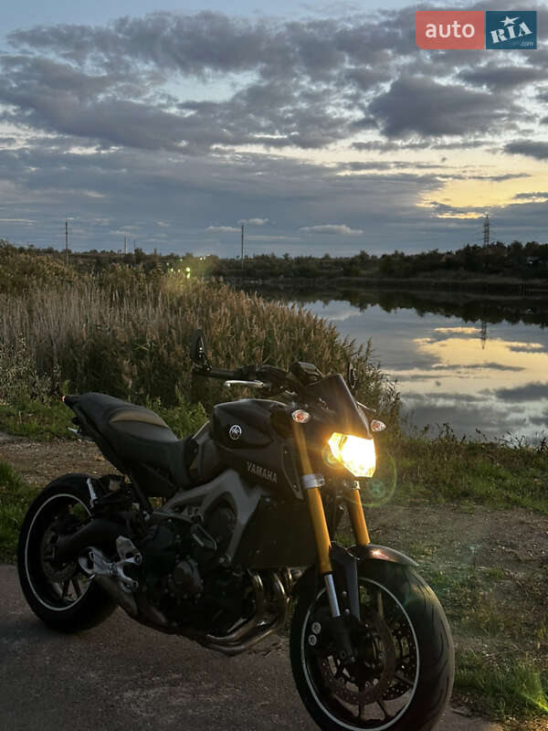 Yamaha MT-09 2014