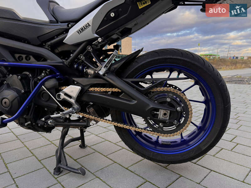 Мотоцикл Спорт-туризм Yamaha MT-09 2015 в Хмельницком