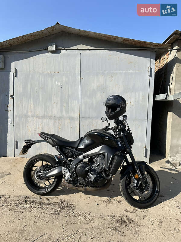 Мотоцикл Без обтекателей (Naked bike) Yamaha MT-09 2021 в Киеве