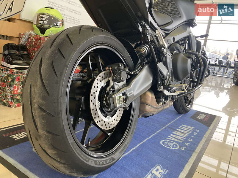 Мотоцикл Без обтікачів (Naked bike) Yamaha MT-09 2025 в Києві фото 11 Мотоцикл Без обтікачів (Naked bike) Yamaha MT-09 2025 в Києві