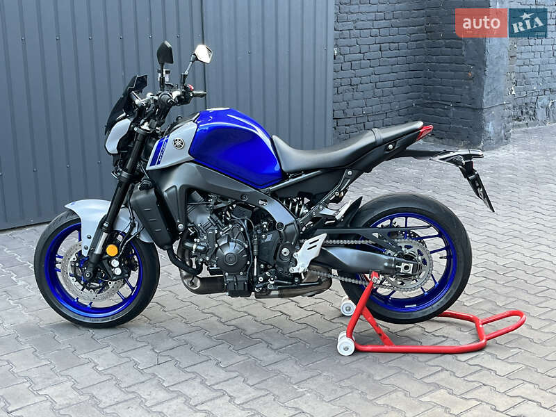 Мотоцикл Без обтікачів (Naked bike) Yamaha MT-09 2021 в Кам'янському фото 6 Мотоцикл Без обтікачів (Naked bike) Yamaha MT-09 2021 в Кам'янському