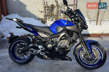 Мотоцикл Без обтекателей (Naked bike) Yamaha MT-09 2017 в Сновске