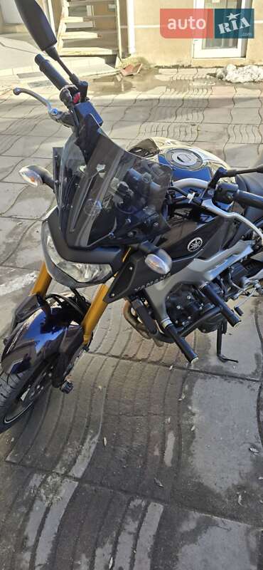 Мотоцикл Без обтекателей (Naked bike) Yamaha MT-09 2015 в Одессе фото 3 Мотоцикл Без обтекателей (Naked bike) Yamaha MT-09 2015 в Одессе