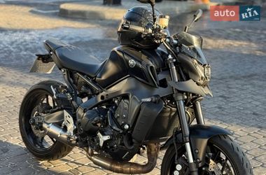 Мотоцикл Без обтекателей (Naked bike) Yamaha MT-09 2021 в Киеве