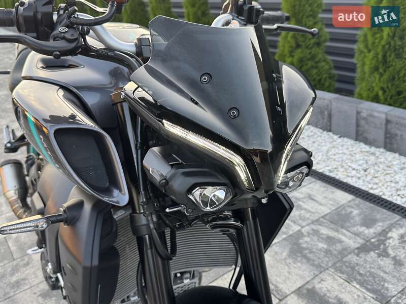 Мотоцикл Без обтекателей (Naked bike) Yamaha MT-10 2023 в Ковеле фото 16 Мотоцикл Без обтекателей (Naked bike) Yamaha MT-10 2023 в Ковеле