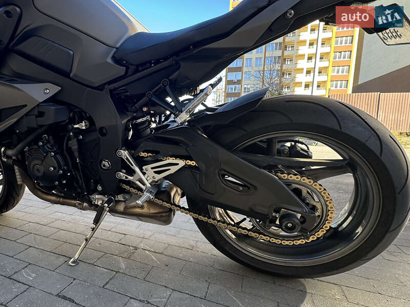 Мотоцикл Без обтекателей (Naked bike) Yamaha MT-10 2017 в Вишневом фото 5 Мотоцикл Без обтекателей (Naked bike) Yamaha MT-10 2017 в Вишневом