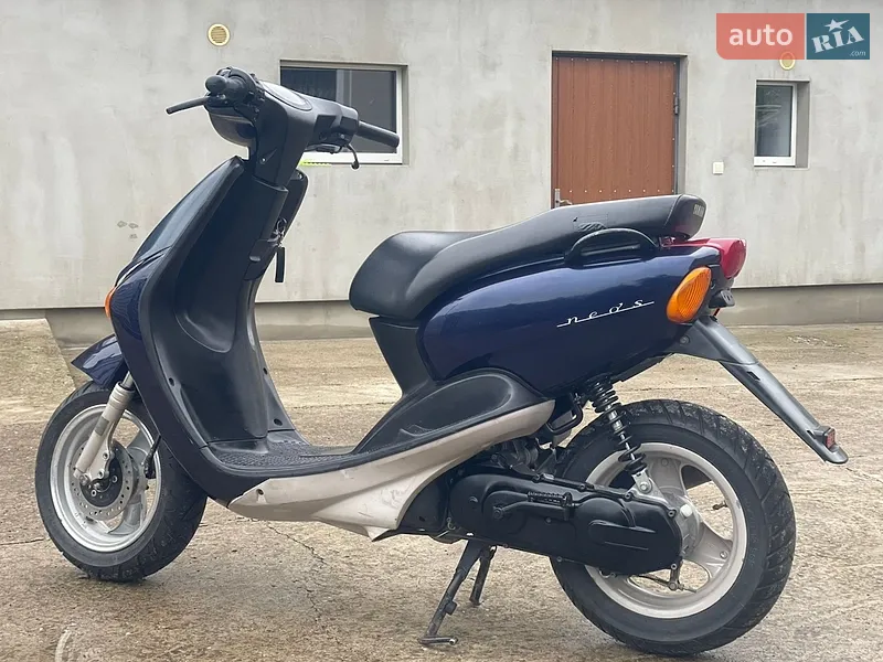 Yamaha Neos 2000