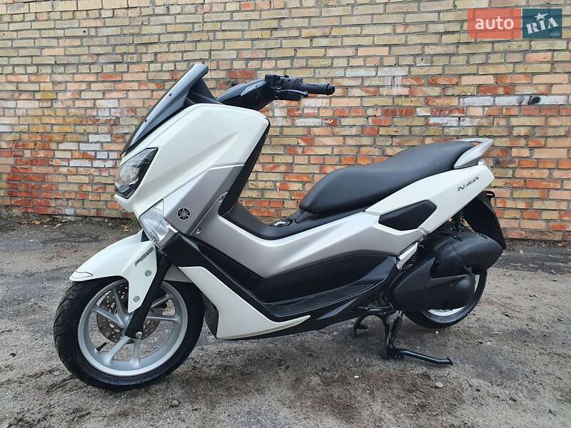 Макси-скутер Yamaha NMax 2016 в 