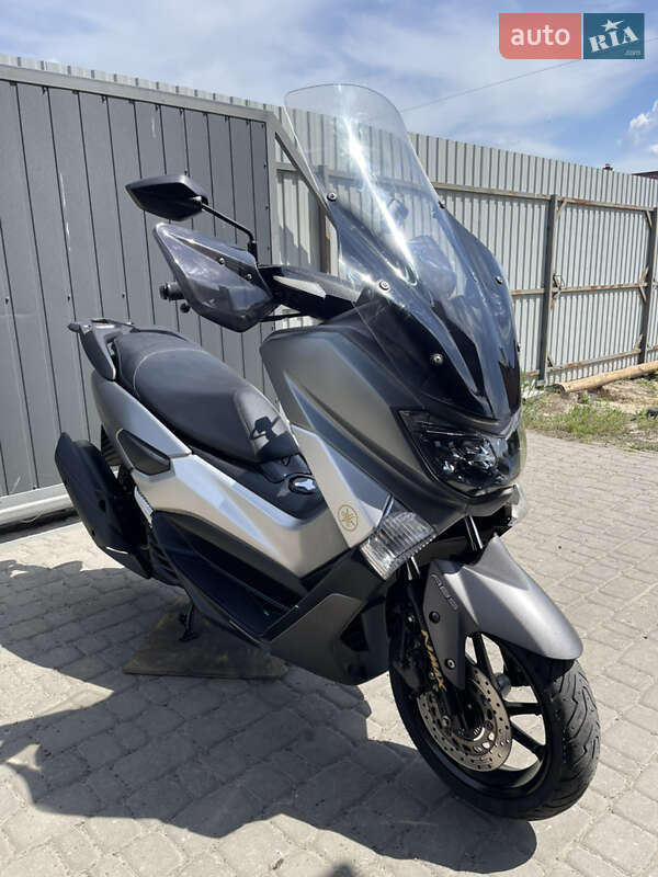 Макси-скутер Yamaha NMax 2017 в Березному