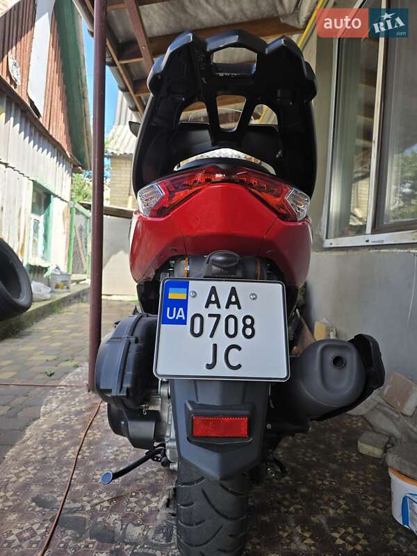 Скутер Yamaha NMax 2024 в Василькові
