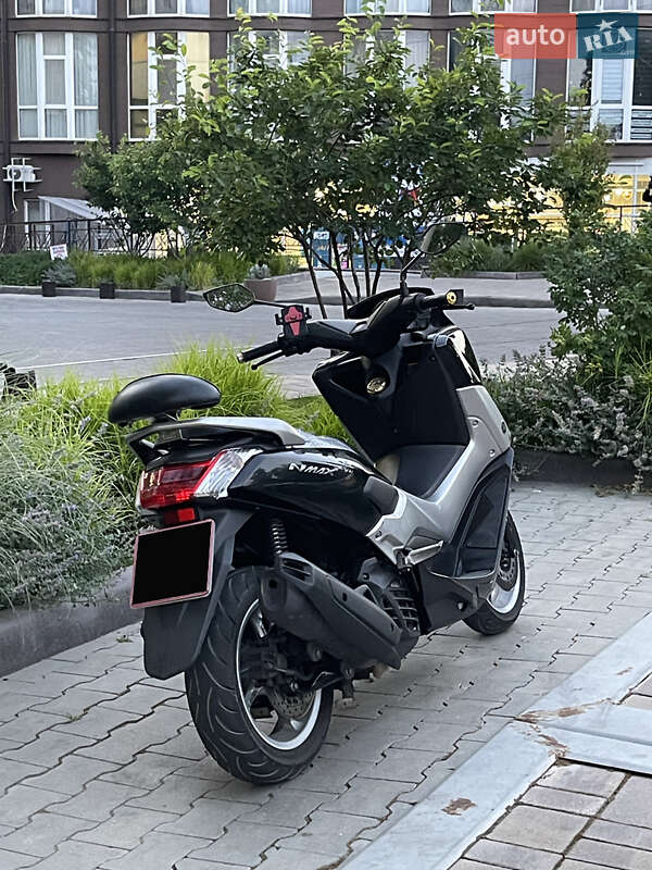 Мопеды Yamaha NMax 2016 в Одессе фото 8 Мопеды Yamaha NMax 2016 в Одессе