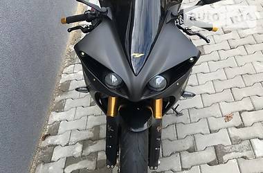 Спортбайк Yamaha R1 2014 в 