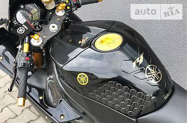 Спортбайк Yamaha R1 2014 в 