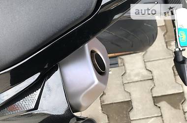 Спортбайк Yamaha R1 2014 в 