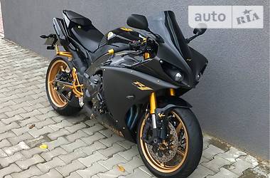 Спортбайк Yamaha R1 2014 в 