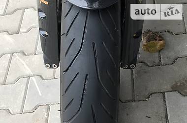 Спортбайк Yamaha R1 2014 в 