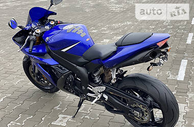 Спортбайк Yamaha R1 2006 в 