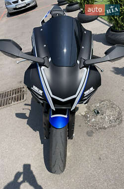 Спортбайк Yamaha R1 2023 в Киеве