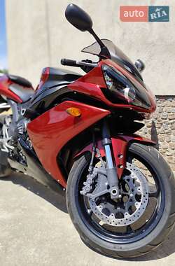 Спортбайк Yamaha R1 2007 в 