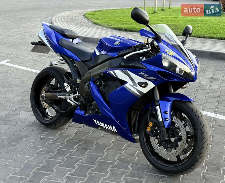 Yamaha R1 2004